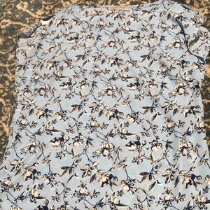 Cute floral XS blouse